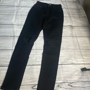 Fashion Nova Skinny jeans